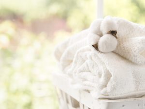 close-uplaundry-basket-window